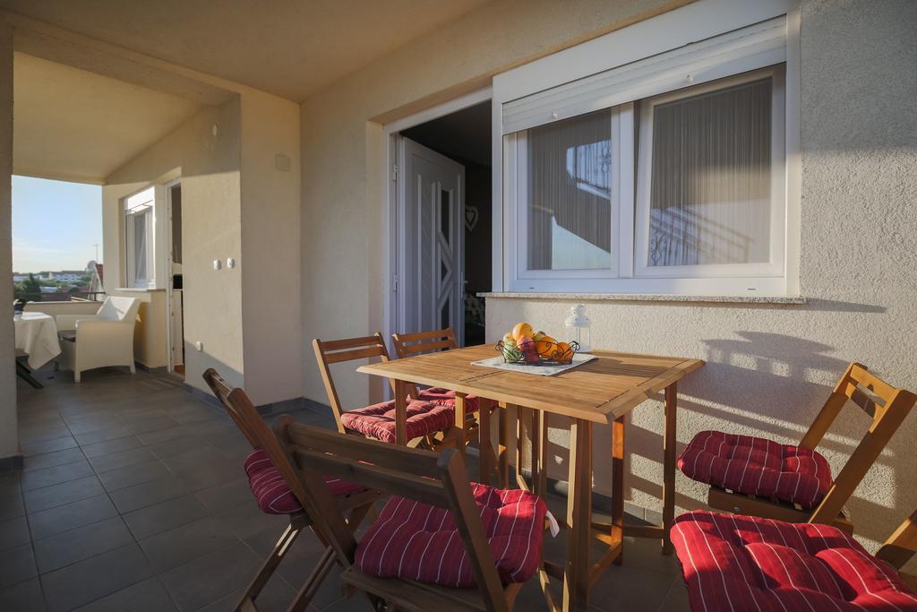 Apartmani Maksan Пакоштане Экстерьер фото